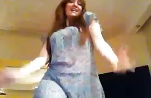 XXX Tecknad flicka sparkar sin sexflim gratis flickvän