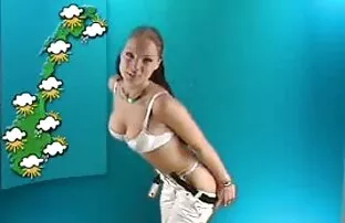 XXX Lilla slyna av en svart man med en tung svart gratis anal sex film