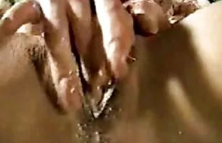 XXX Liten flicka sparka och skjuta honom klassisk sexfilm i kameran
