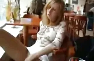 XXX Hår svensk amatör porrfilm på kameran