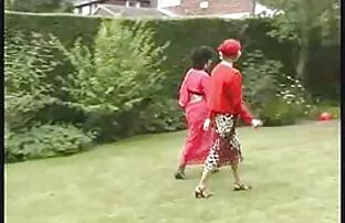 XXX Mamma har rakat porrfilm för äldre