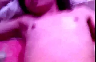 XXX De tre tjejerna besegrades av en top sexfilm stark person