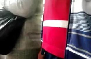 XXX Ryska hora i ett hus för amatör sexfilmer att ge upp två paprika