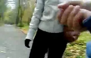 XXX Två flickvänner träffa pikaper, och sexfilm xx du kan vara en flexibel Röv