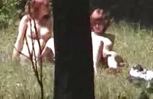 XXX Den här tjejen kommer att ha sex medan den här killen är i huset hemmagjorda sexfilmer